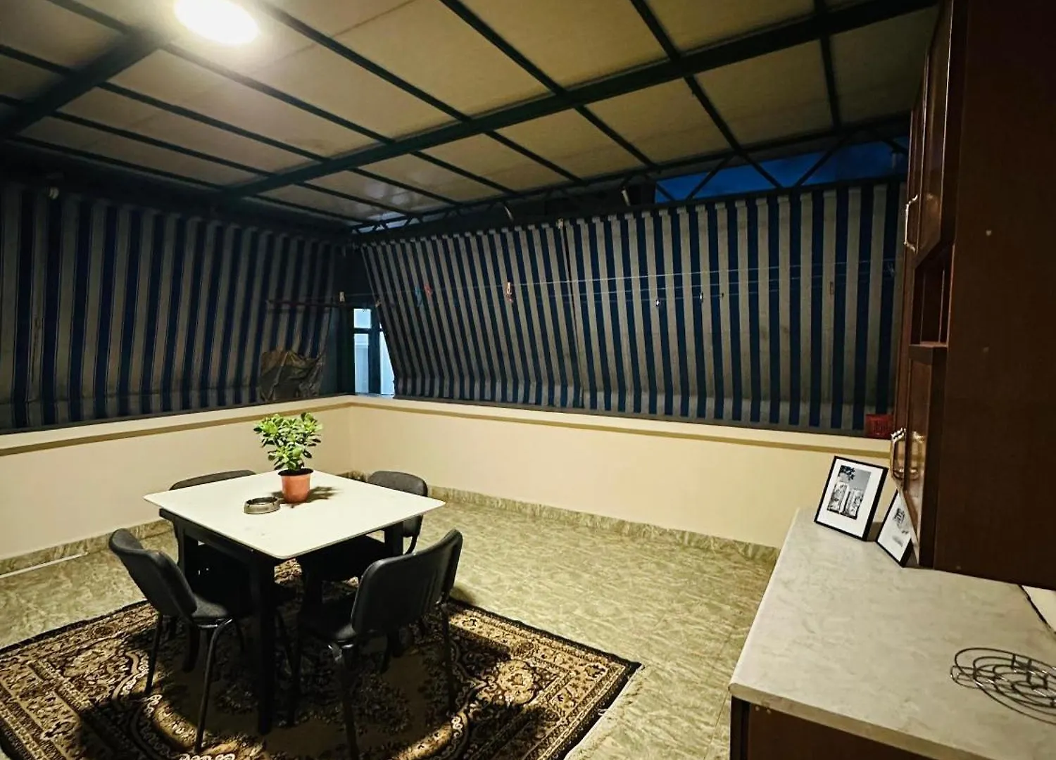 Cozy Central Studio With Terrace 地拉那 0*,  阿尔巴尼亚