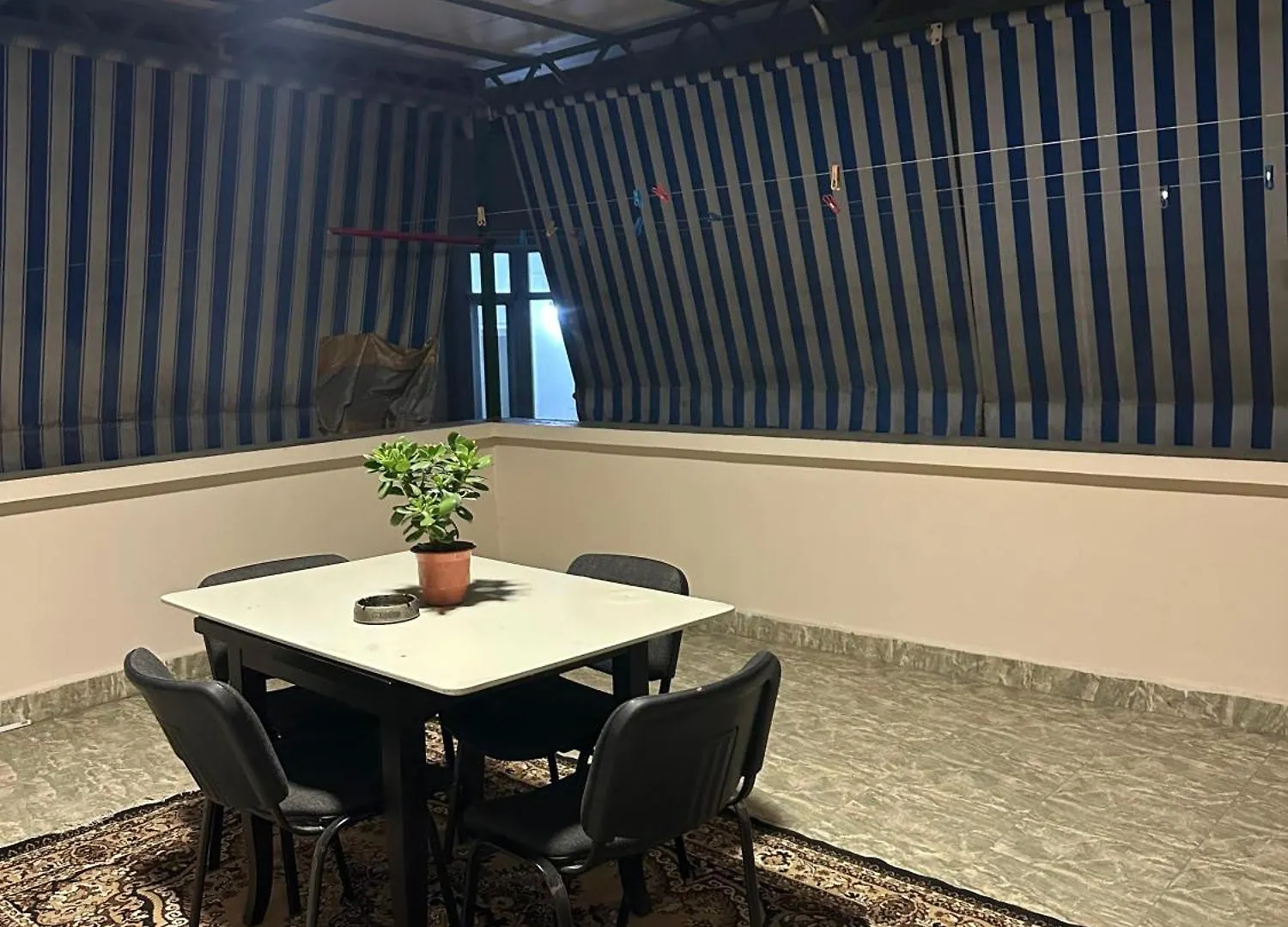Cozy Central Studio With Terrace 地拉那